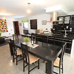 Nyaraló Casa Business *
